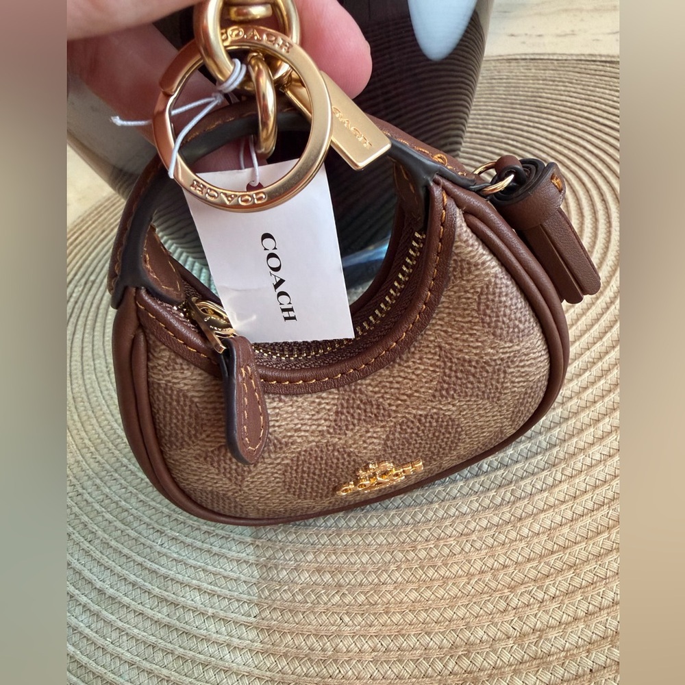 NWT MINI Coach Brown Signature Leather Bag Coin Purse Charm with Key Ring - Picture 2 of 11